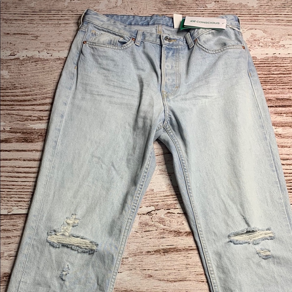 Light Wash  H&M jeans with trendy rips